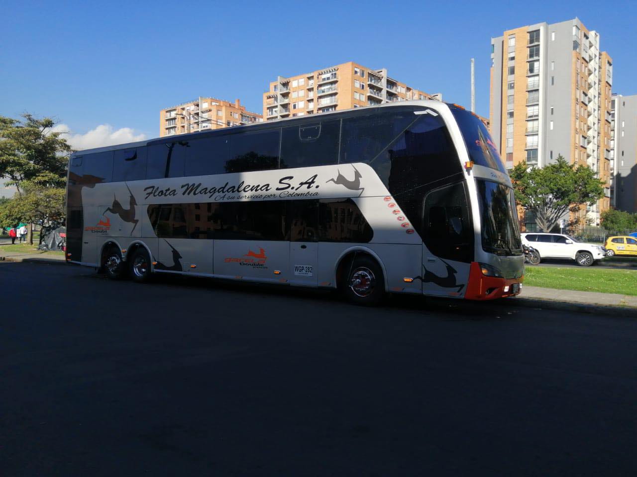Busscar Busstar DD Scania K410 6X2 Opticruise