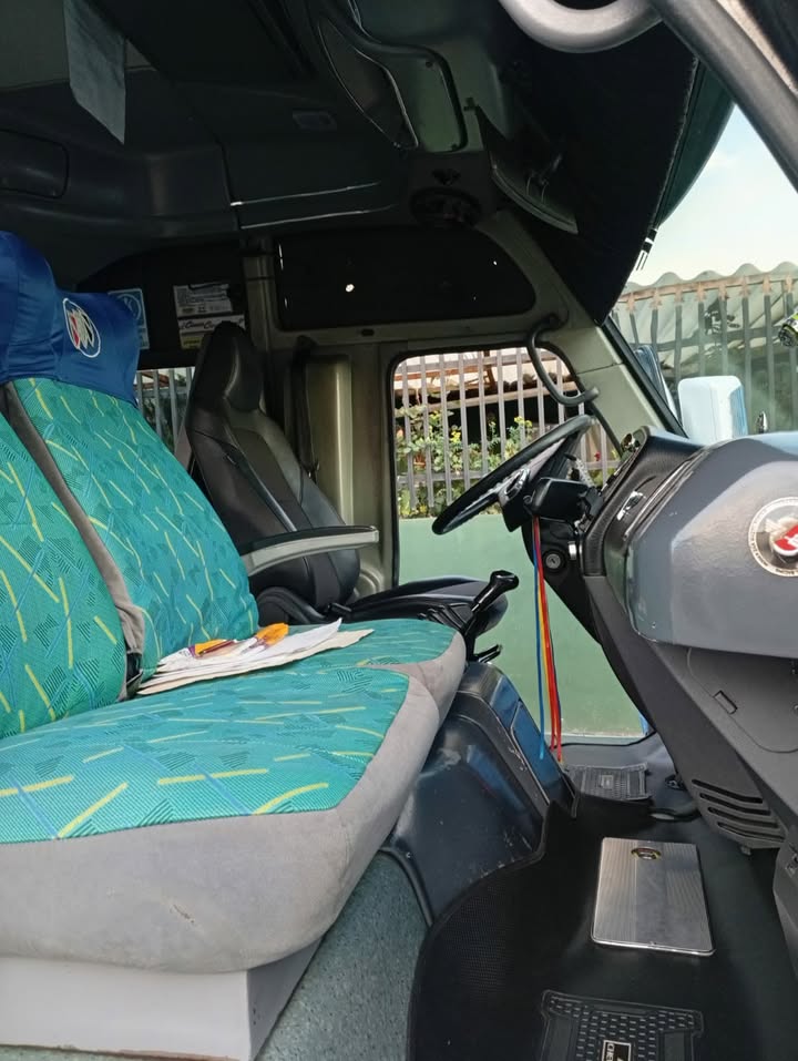 Nissan TK 55 2010 - Imagen 7