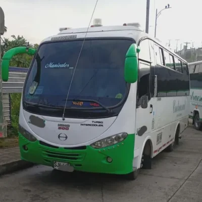 Hino 300 2011
